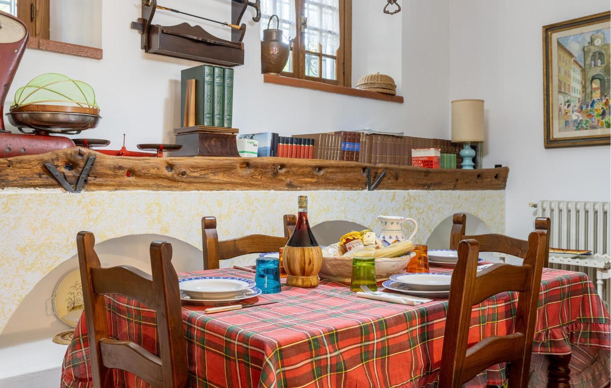 Beautiful Home In Uzzano Pt With Kitchen Luaran gambar