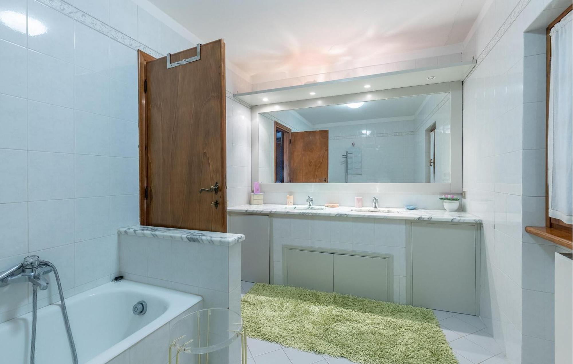 Beautiful Home In Uzzano Pt With Kitchen Luaran gambar