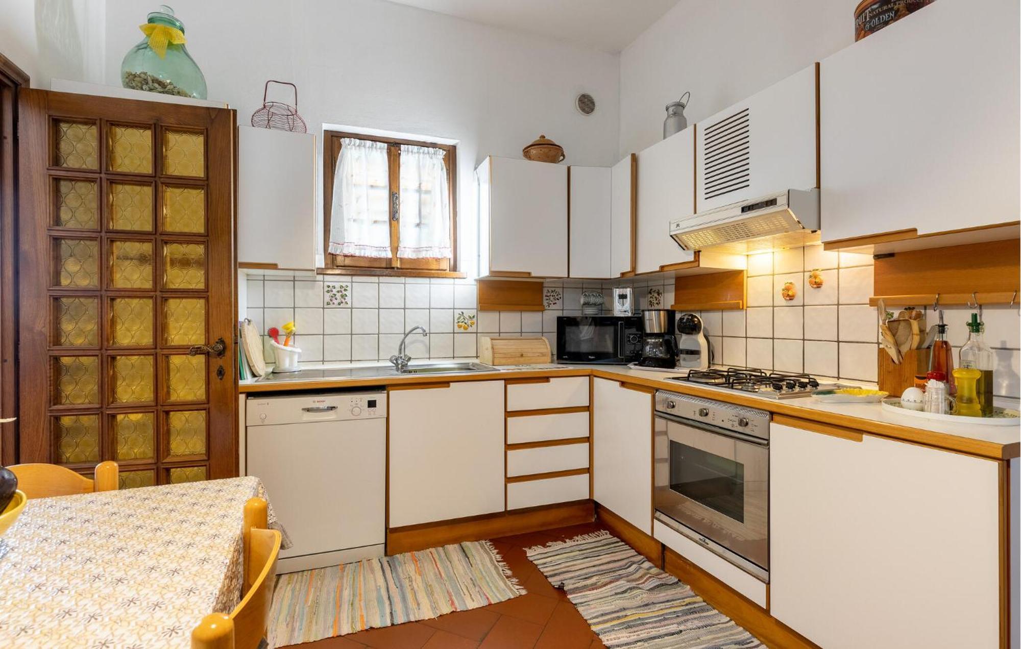 Beautiful Home In Uzzano Pt With Kitchen Luaran gambar