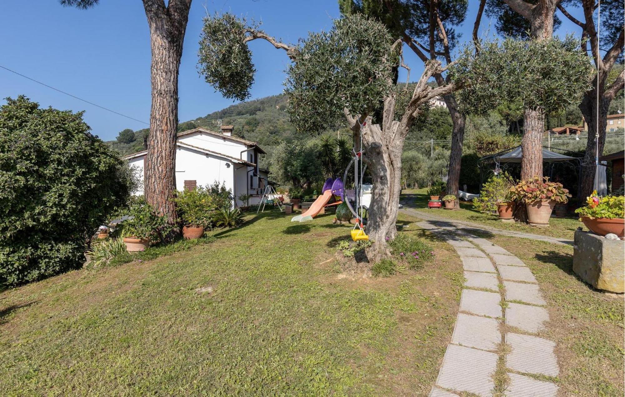 Beautiful Home In Uzzano Pt With Kitchen Luaran gambar
